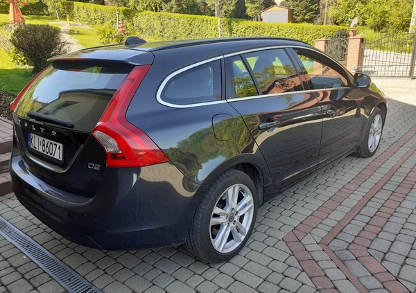 Volvo V60 cena 34800 przebieg: 189000, rok produkcji 2012 z Limanowa małe 46